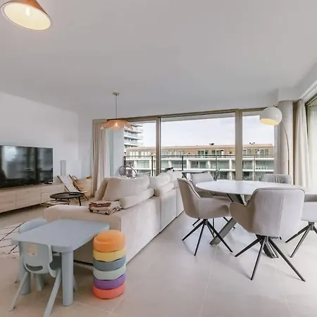 Lägenhet Stylish Family-friendly Retreat, Close To Harbor And Free Parking *