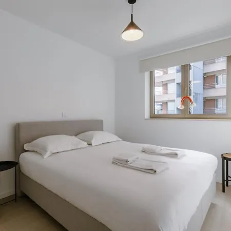 Lägenhet Stylish Family-friendly Retreat, Close To Harbor And Free Parking