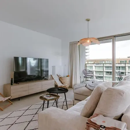 Stylish Family-friendly Retreat, Close To Harbor And Free Parking *