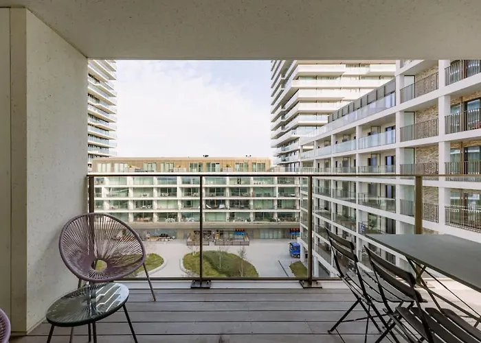 Stylish Family-friendly Retreat, Close To Harbor And Free Parking