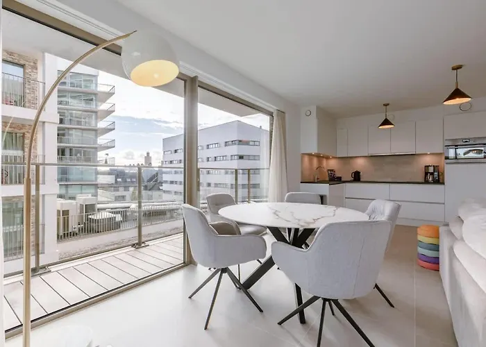 Stylish Family-friendly Retreat, Close To Harbor And Free Parking