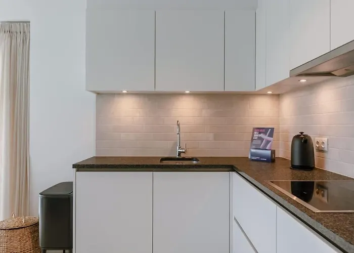 Stylish Family-friendly Retreat, Close To Harbor And Free Parking