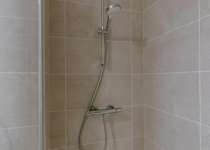 Stylish Family-friendly Retreat, Close To Harbor And Free Parking *