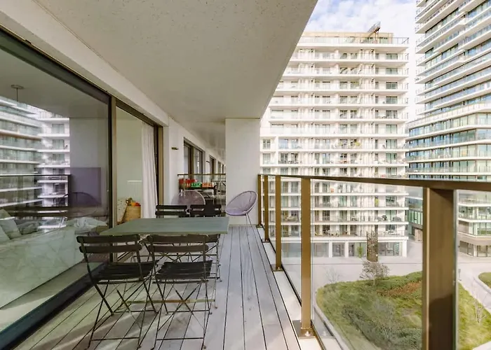 Apartment Stylish Family-friendly Retreat, Close To Harbor And Free Parking *