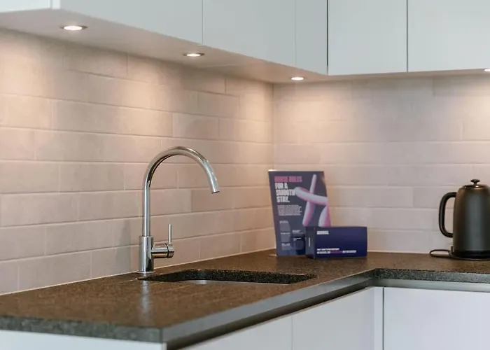 Stylish Family-friendly Retreat, Close To Harbor And Free Parking *